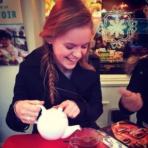 Meet your Posher, Claire